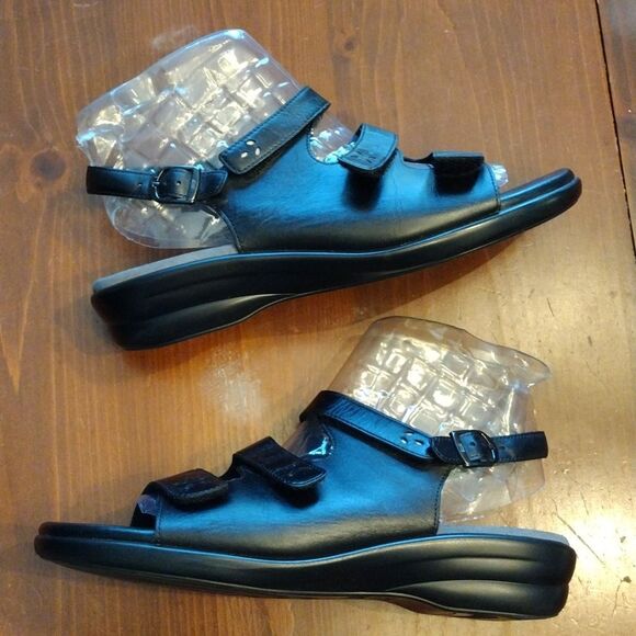 SAS TRIPAD COMFORT QUATRO SLINGBACK SANDALS, BLACK, 9.5 WW  LIKE NEW!! - Picture 5 of 11